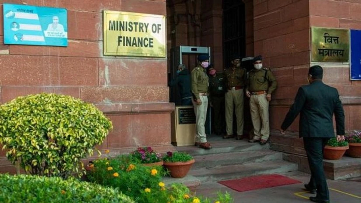 Who is telling the truth in the Wintrack vs Chennai Customs standoff?